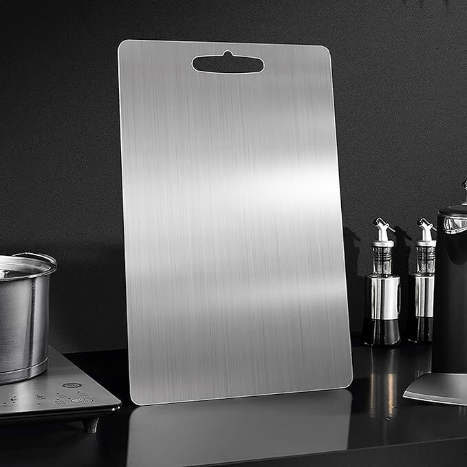 Skanto | TitanEdge - Titan Cutting Board