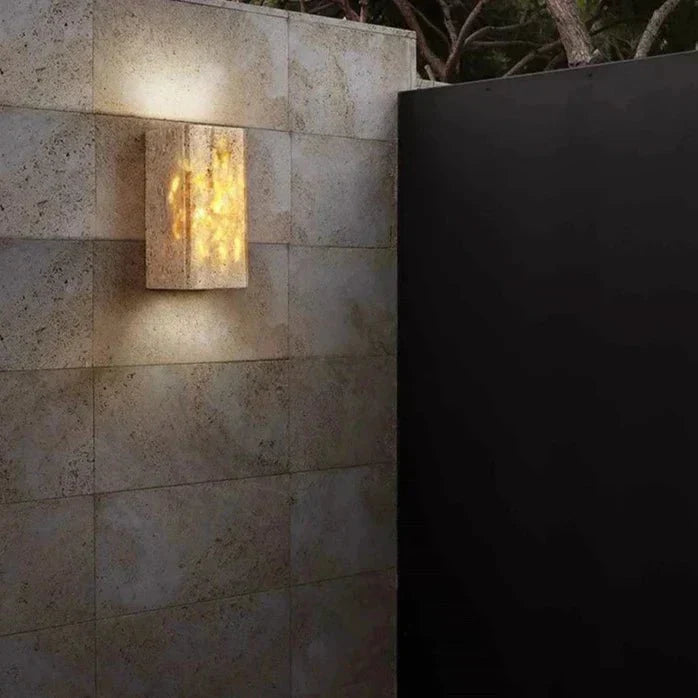 Skanto | Travertine Wall Lamp for a Warm and Elegant Atmosphere