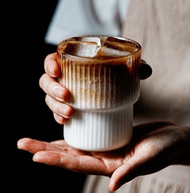 LustraVibe – Luxurious ribbed glass set for elegant drinks | Brehn