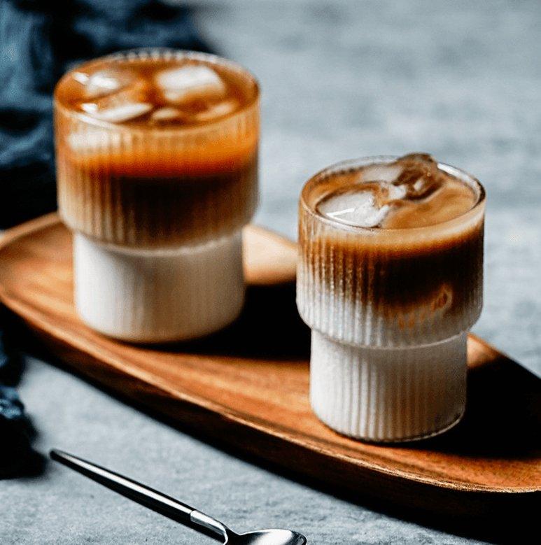 LustraVibe – Luxurious ribbed glass set for elegant drinks | Brehn