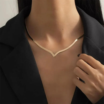 BowLift | V Taper Herringbone Necklace