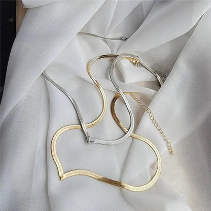 BowLift | V Taper Herringbone Necklace