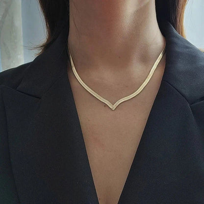 BowLift | V Taper Herringbone Necklace