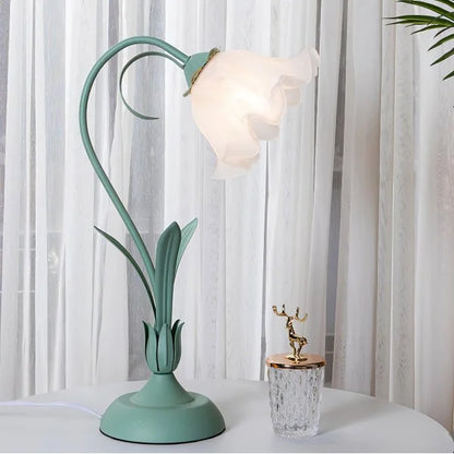 Skanto | BloomBeam - Adjustable Retro Table Lamp