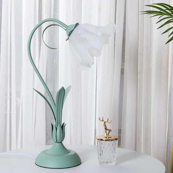 Skanto | BloomBeam - Adjustable Retro Table Lamp
