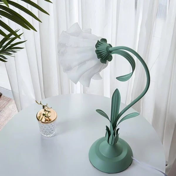 Skanto | BloomBeam - Adjustable Retro Table Lamp
