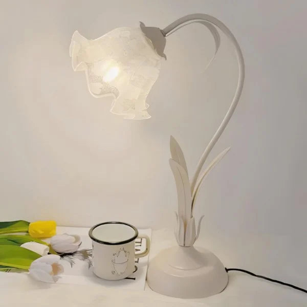 Skanto | BloomBeam - Adjustable Retro Table Lamp