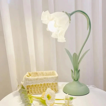 Skanto | BloomBeam - Adjustable Retro Table Lamp