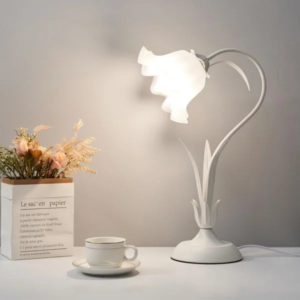 Skanto | BloomBeam - Adjustable Retro Table Lamp