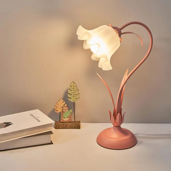 Skanto | BloomBeam - Adjustable Retro Table Lamp