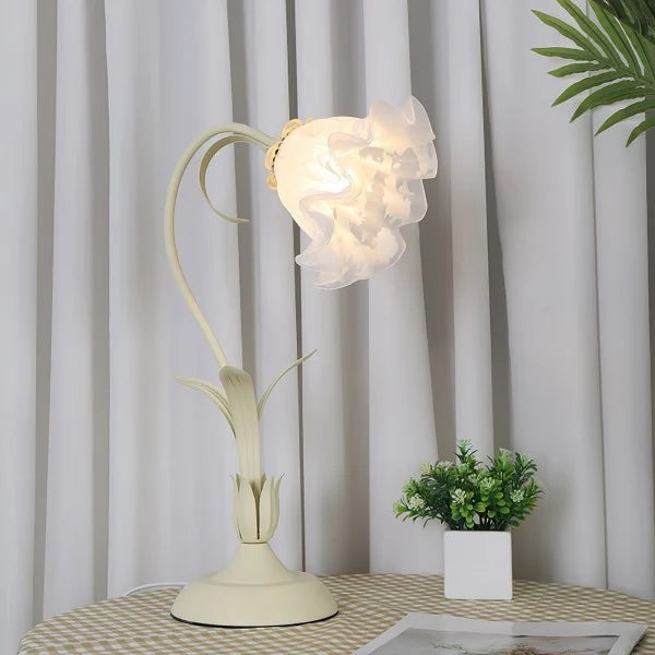 Skanto | BloomBeam - Adjustable Retro Table Lamp