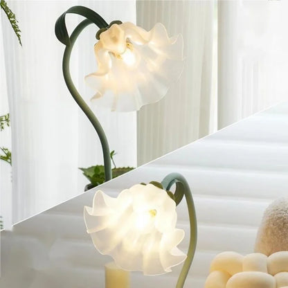 Skanto | BloomBeam - Adjustable Retro Table Lamp