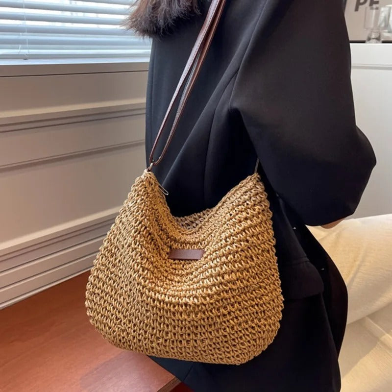 Skanto | Isabelle Women's Bag – Minimalist Design and Practical Size
