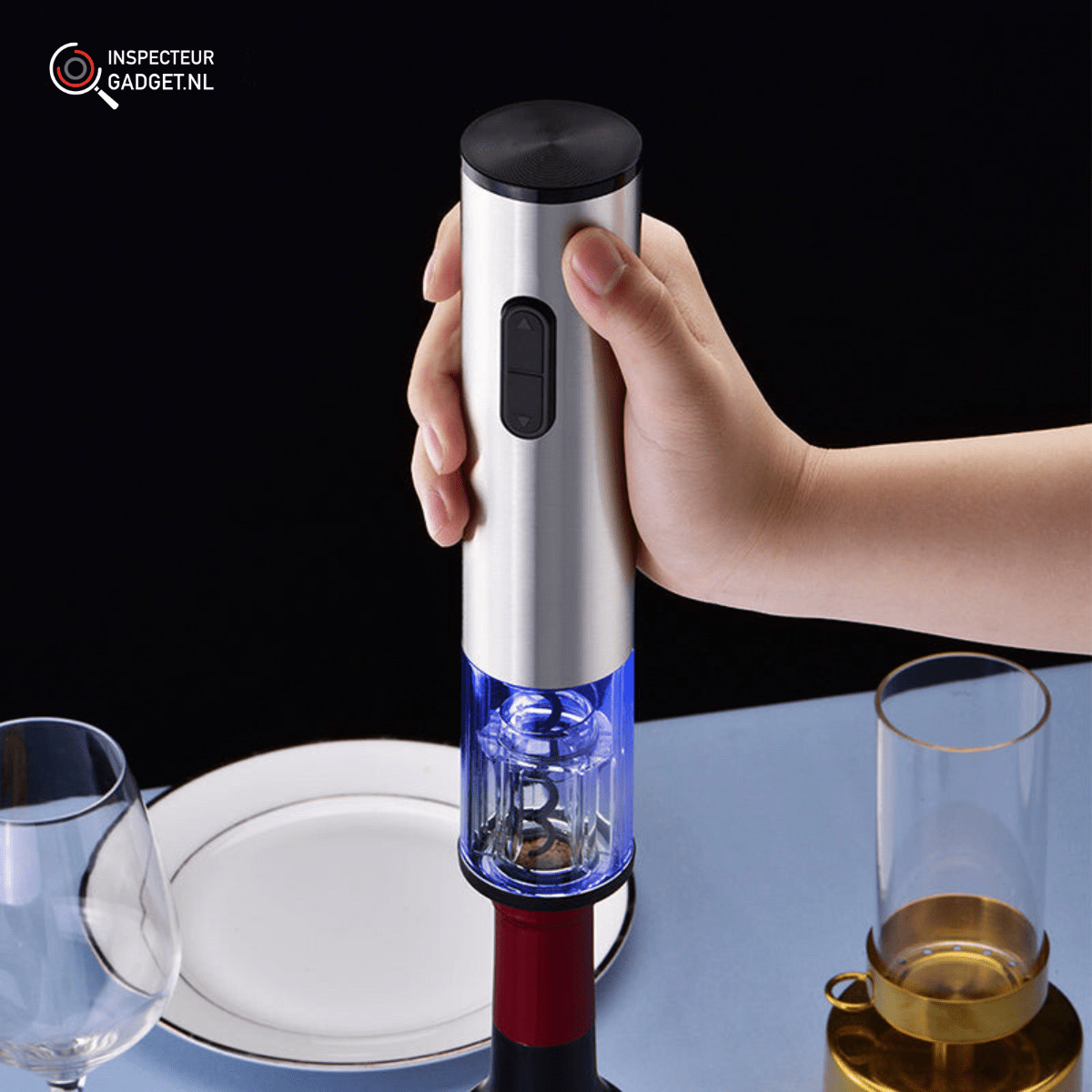 Skanto | Vinolux 4-in-1 Electric Wine Opener Set – Corkscrew, Foil Cutter, Aerator & Vacuum Stopper