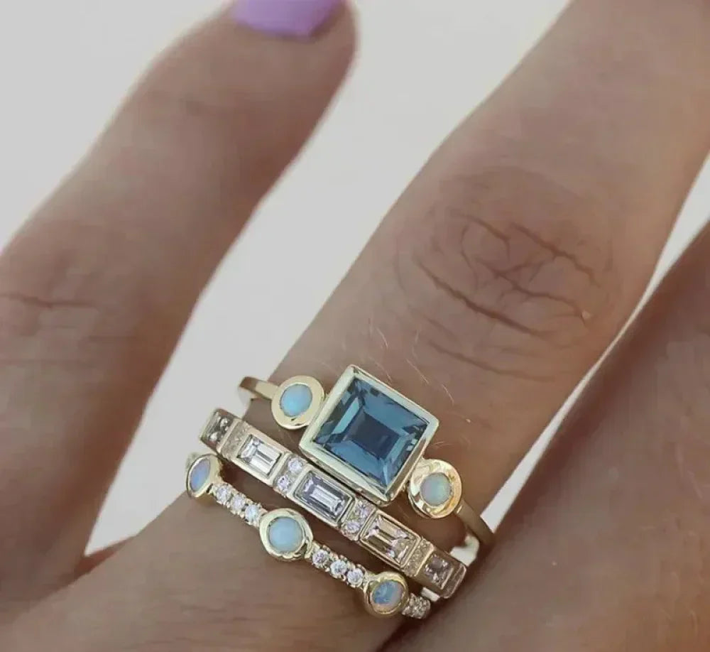 Skanto | Vintage Blue Crystal Ring