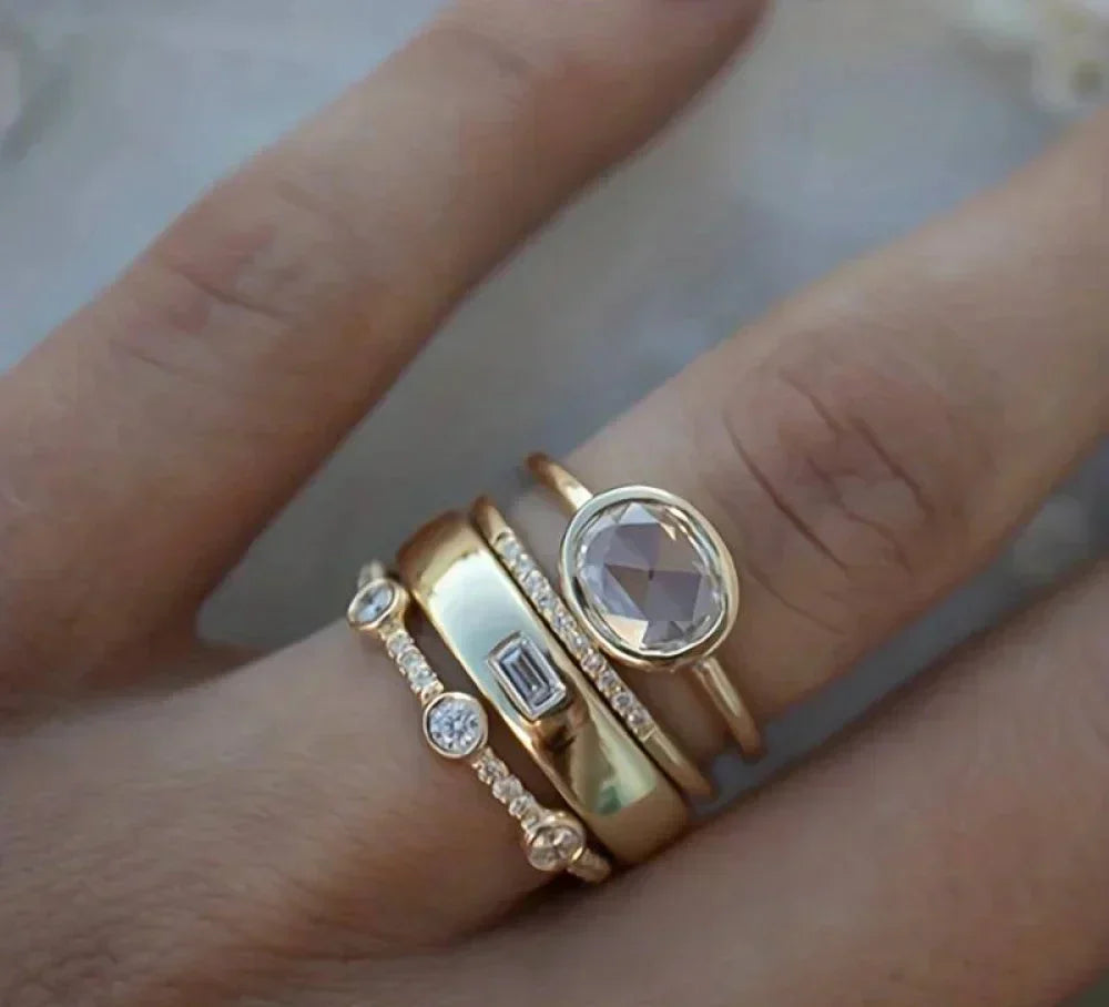 Skanto | Vintage Gold and Zirconia Ring Set