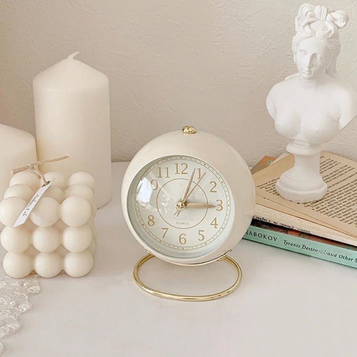 Skanto | Vintage Round Analog Clock
