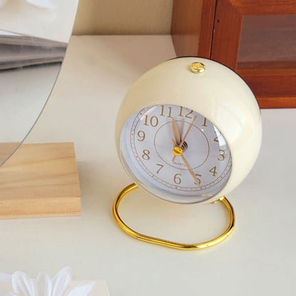 Skanto | Vintage Round Analog Clock