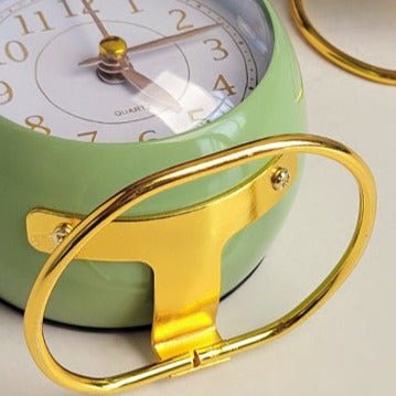 Skanto | Vintage Round Analog Clock