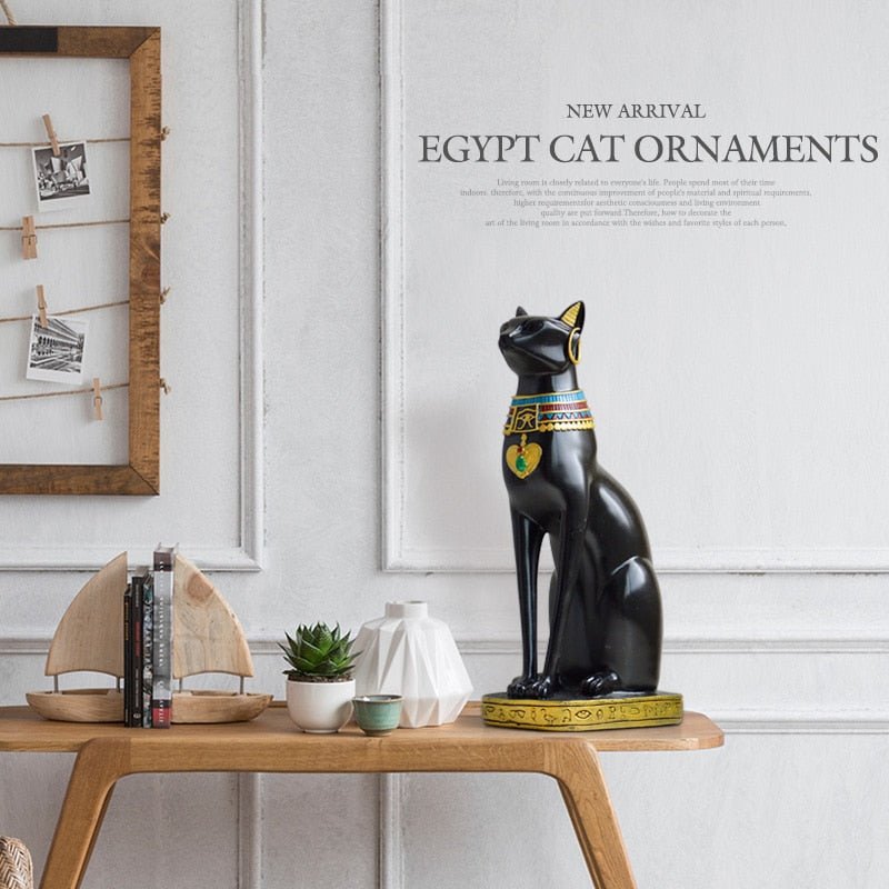 Skanto | Vintage Style Luxurious Egyptian Cat Sculpture