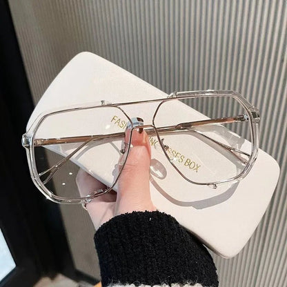 BowLift | VOGUEVIEW SHADES – Oversized Square Sunglasses with UV400 & Photochromic Lenses