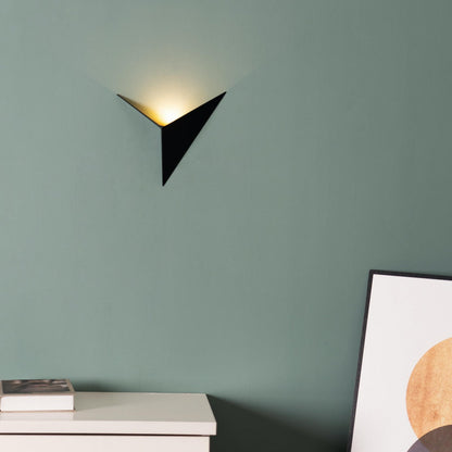 BowLift | Trigon Wall Light
