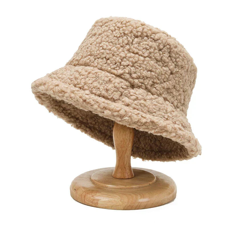 Skanto | Livia Women's Teddy Bucket Hat Warm Lambswool