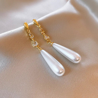 BowLift | Water Drop Pearl Diamond Earrings