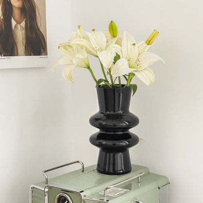 Skanto | Wavy Glass Flower Vase