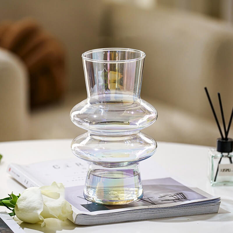 Skanto | Wavy Glass Flower Vase