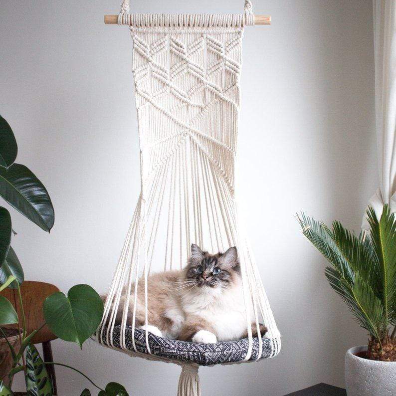 Brehn | Macrame Wall-hanging Cat bed
