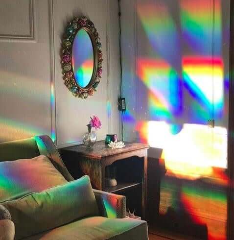 Skanto | Colorful Window Film with a 3D Rainbow