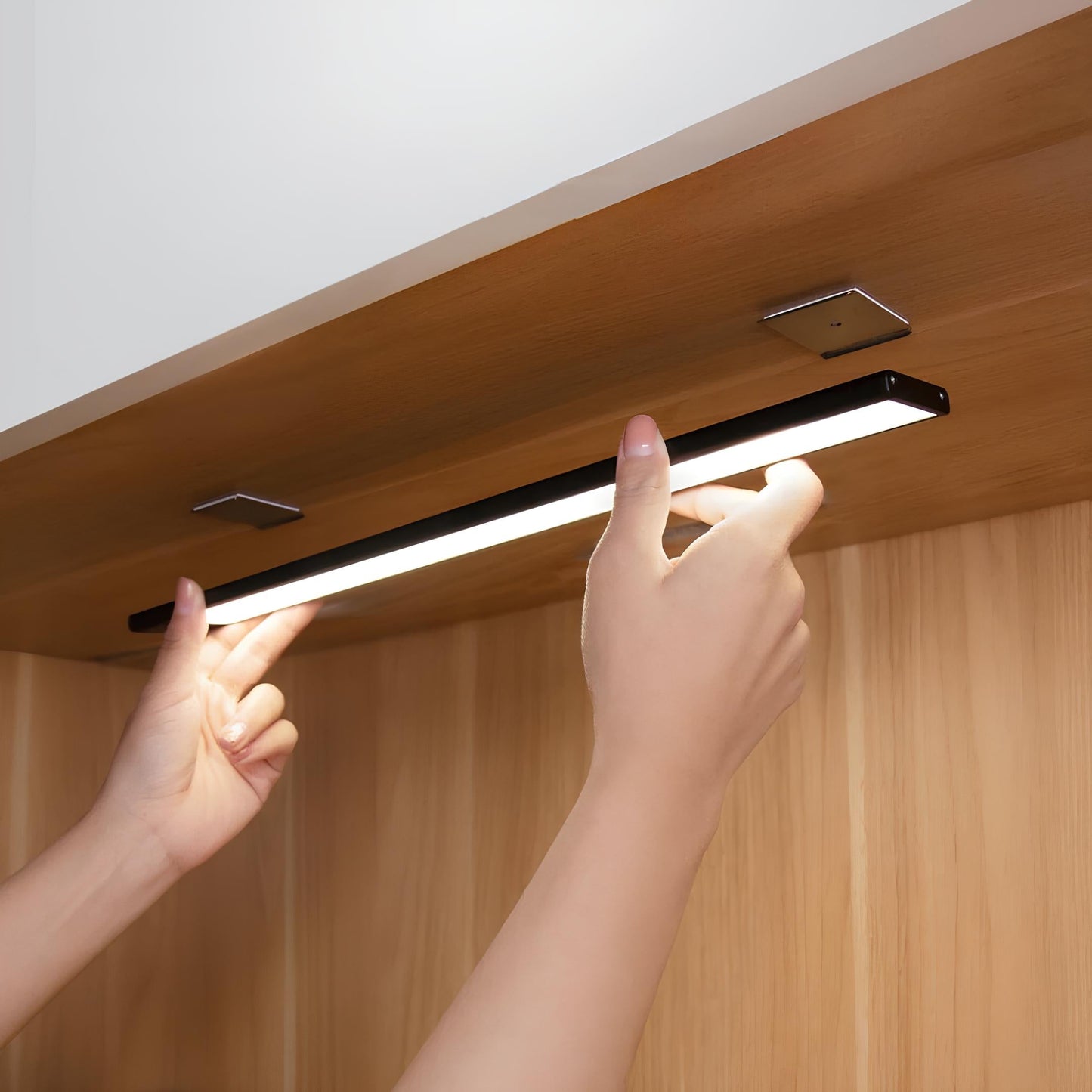 Skanto | Wireless Motion Sensor Light - GlowMotion
