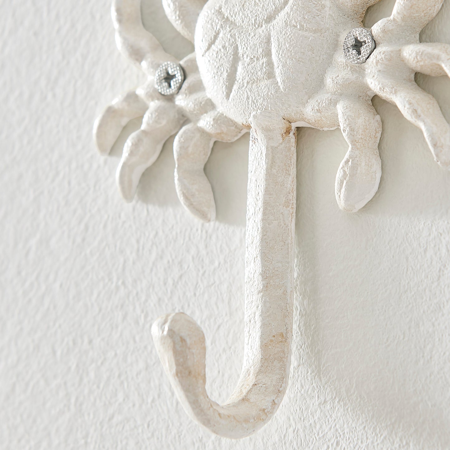 BowLift | White Cast Iron Nautical Ocean Figure Sculpture Decorative Utility Wall Hook Set of 3 - Shell, Crab, Seahorse