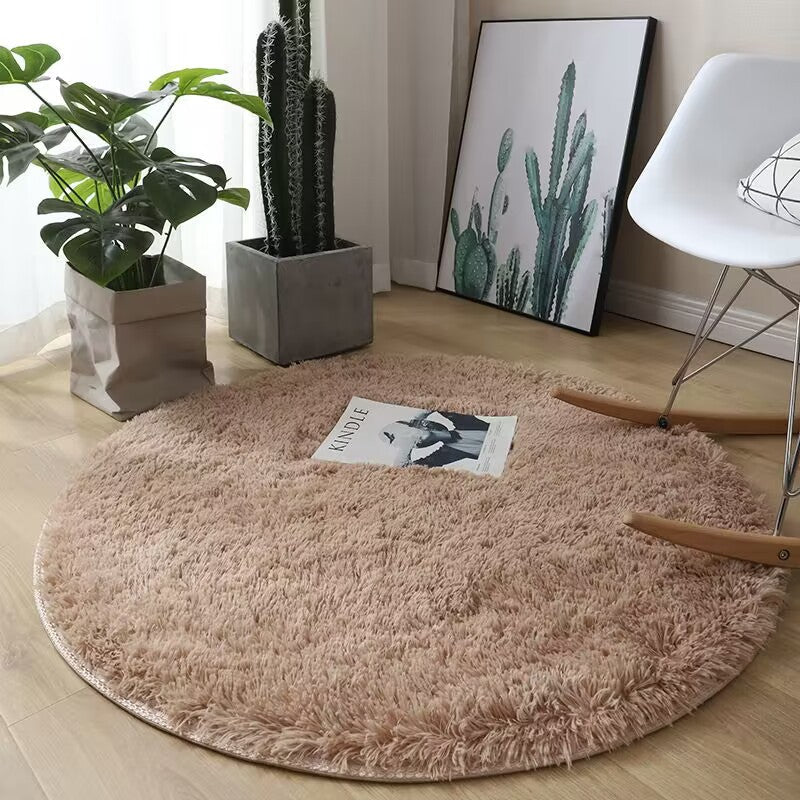 Cozy, soft, round rug
