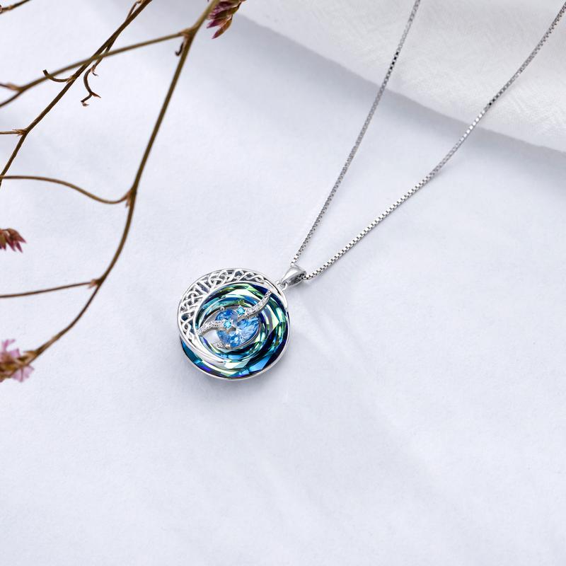 Skanto | Lunara | 18K Gold Plated Birthstone Necklace Moonstar Design