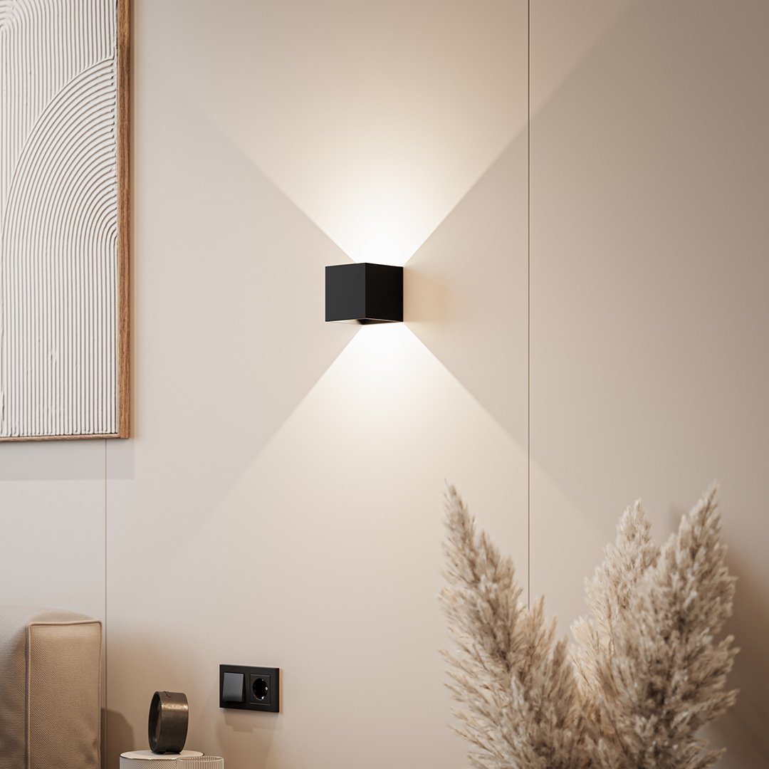 Skanto | LumiGuard - LED Wall Lamp with Warm Light
